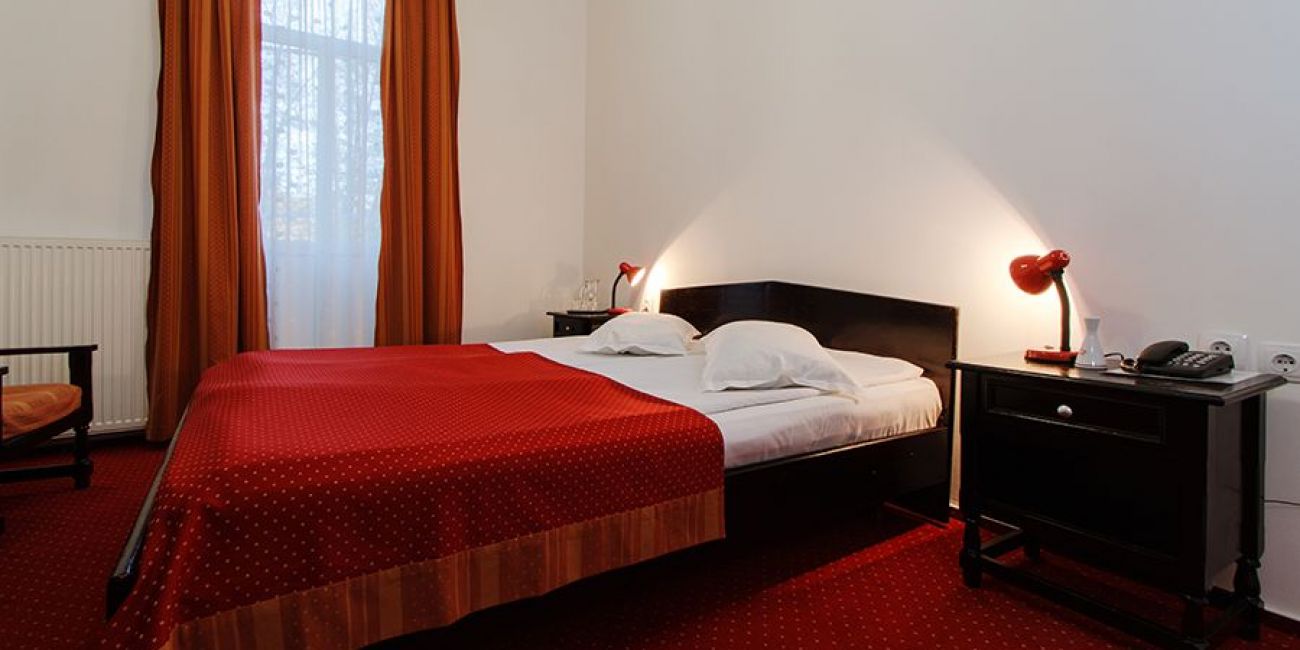 Hotel Central 3* Calimanesti-Caciulata 