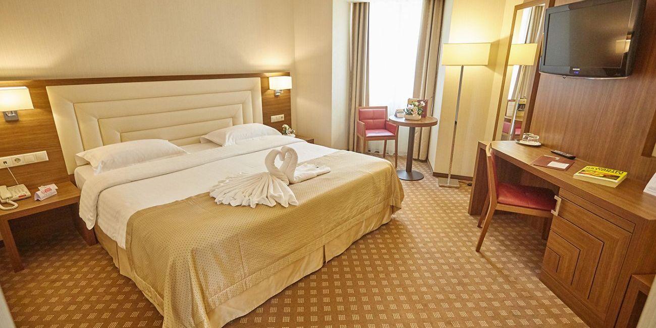 Hotel Central Plaza 4* Piatra Neamt 