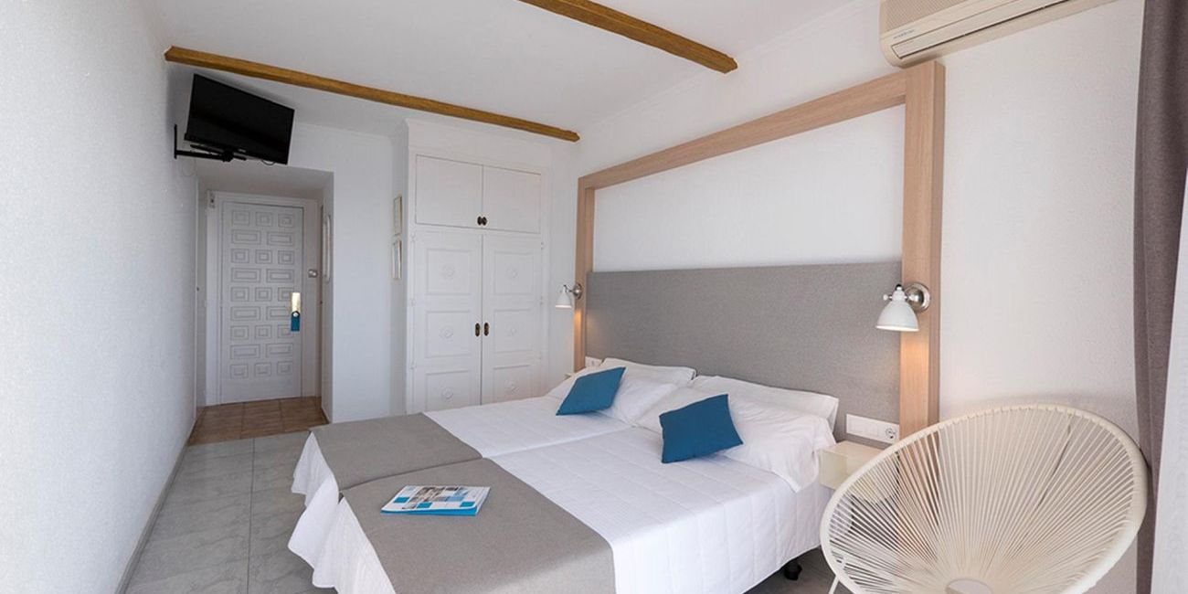 Hotel Checkin Garbi 3* Costa Brava 