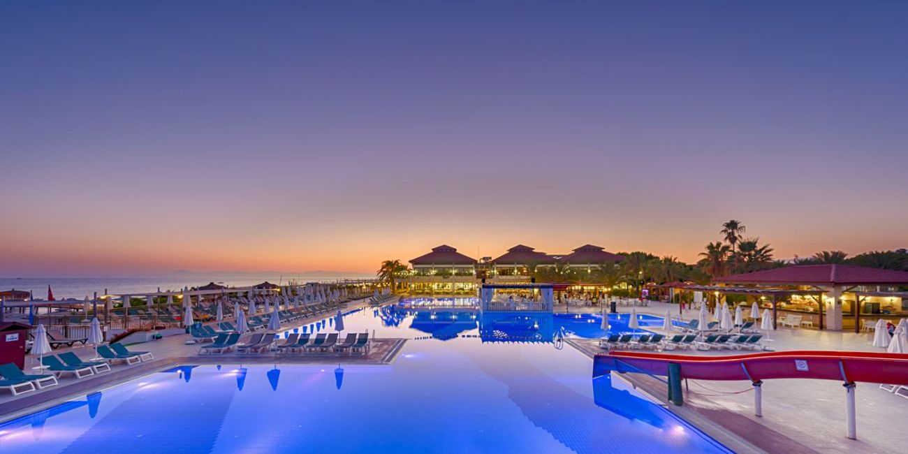Hotel Club Nena 5*  Antalya - Side 
