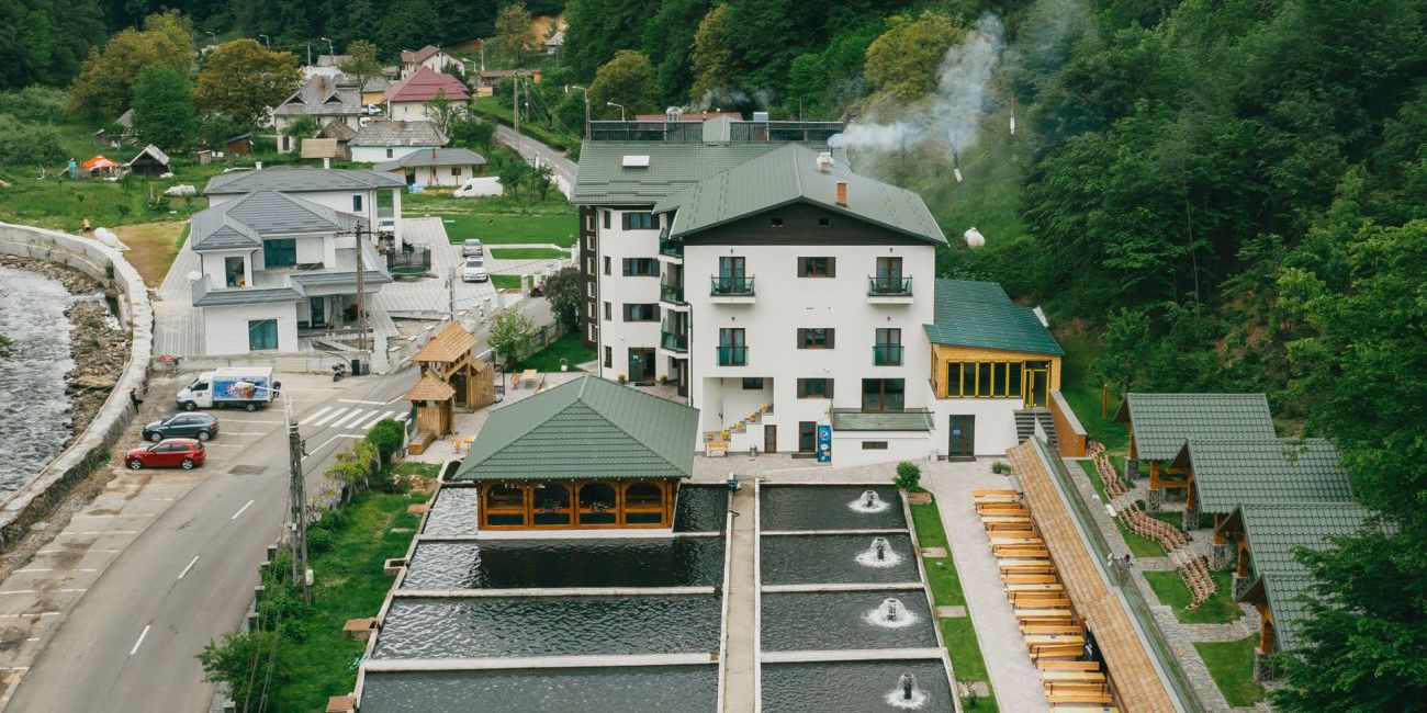 Hotel Complex Lostrita 4* Maramures 