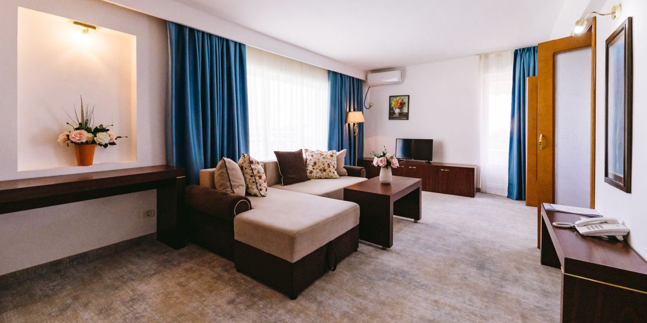 Hotel Condor 4*  Mamaia 