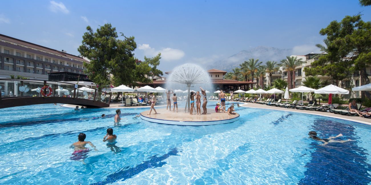 Hotel Crystal Aura Beach Resort & Spa 5* Antalya - Kemer 