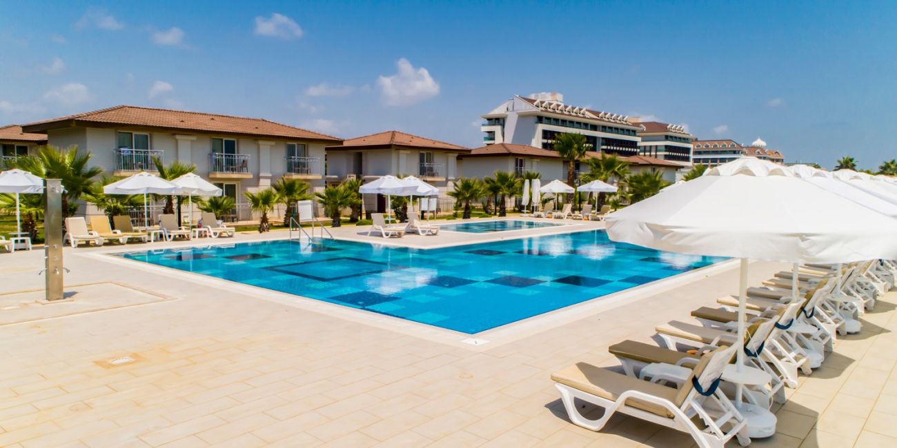 Hotel Crystal Boutique Beach Resort (Adults Only 16+) 5*  Antalya - Belek 