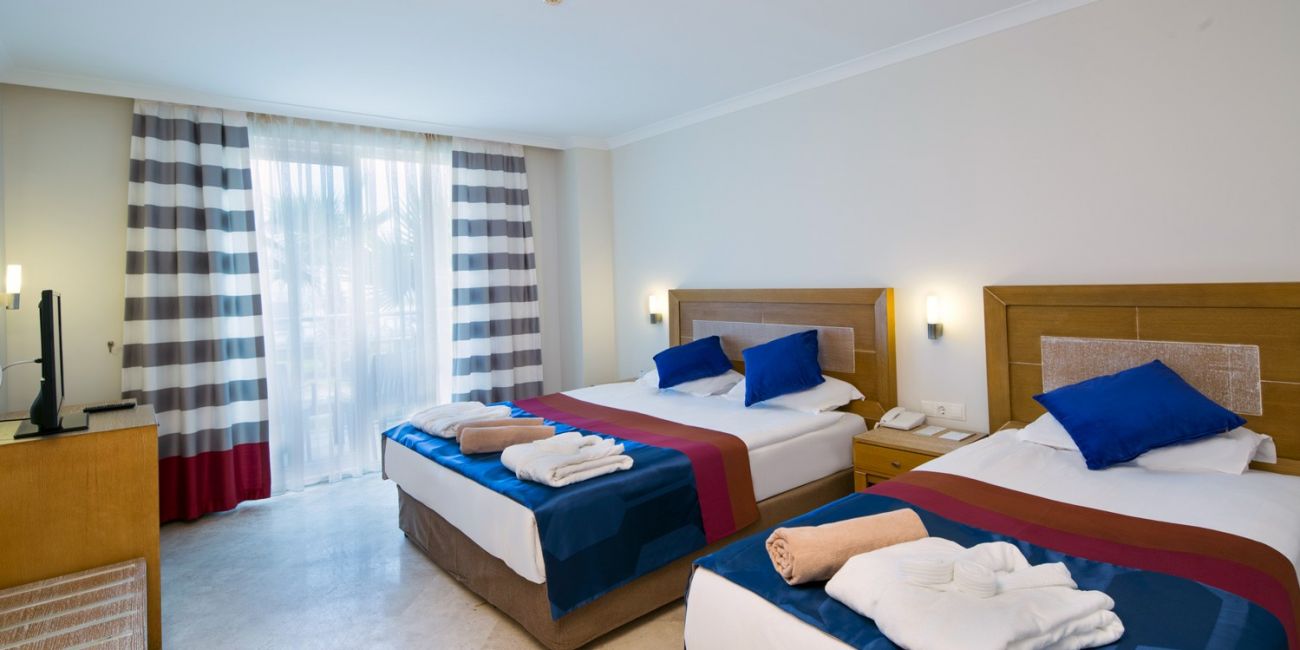 Hotel Crystal Boutique Beach Resort (Adults Only 16+) 5*  Antalya - Belek 