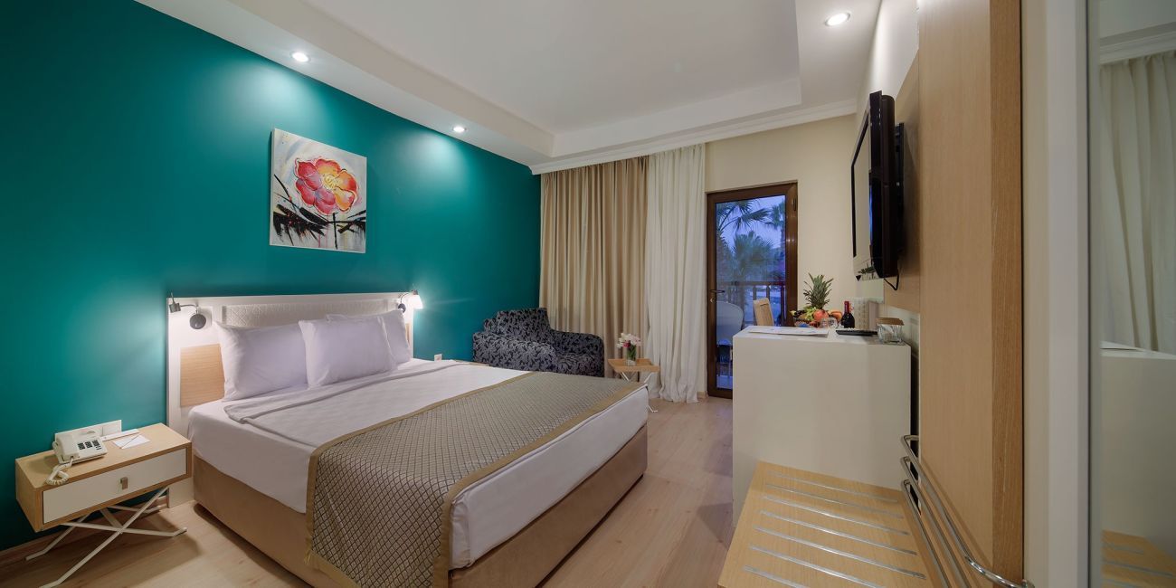 Hotel Crystal Green Bay Resort 5*  Bodrum 
