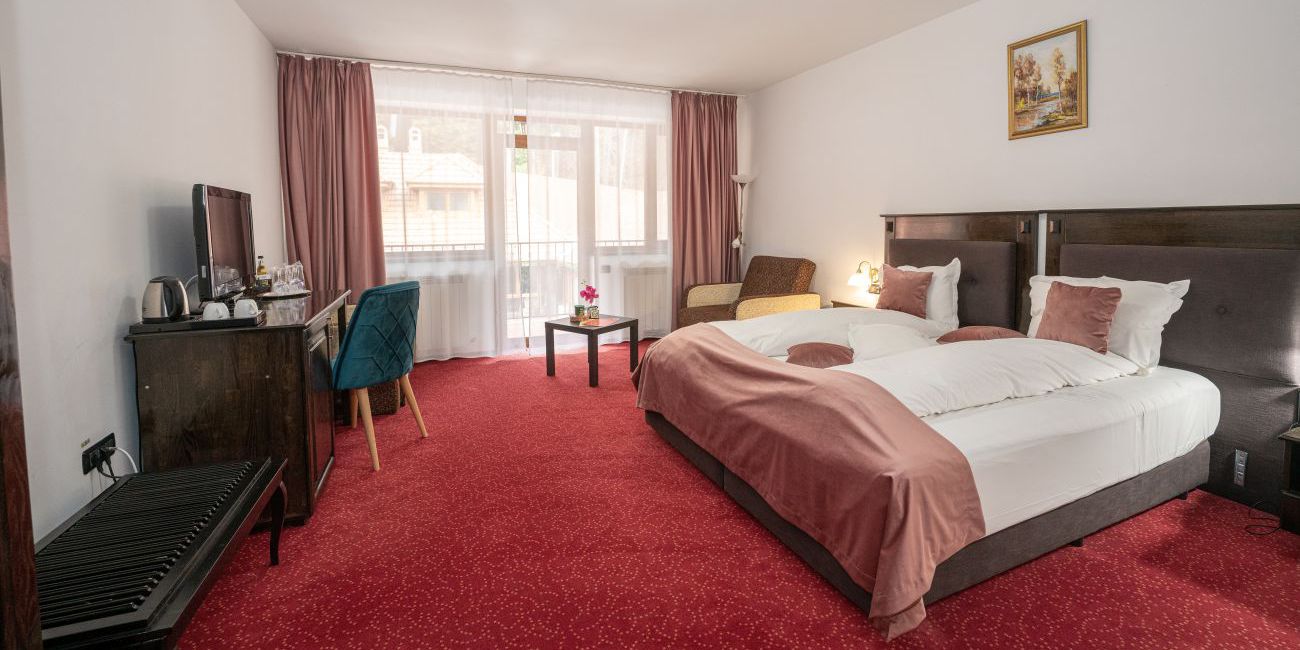 Hotel Cumpatu 4* Sinaia 