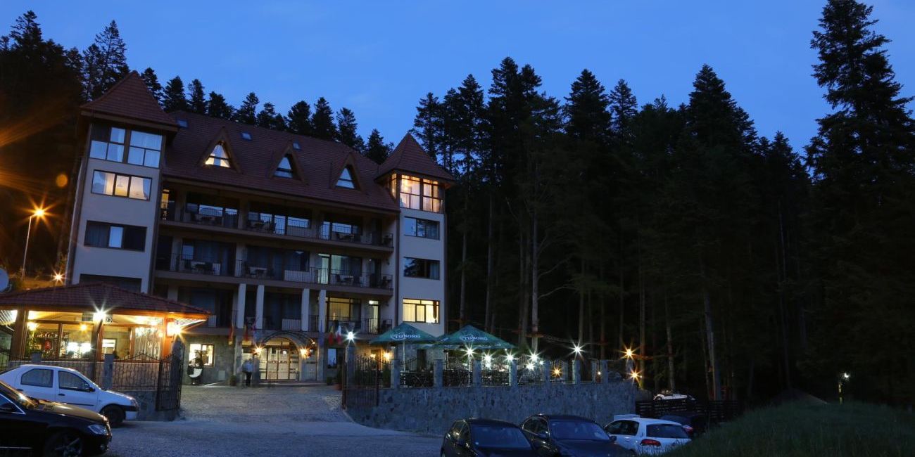 Hotel Cumpatu 4* Sinaia 