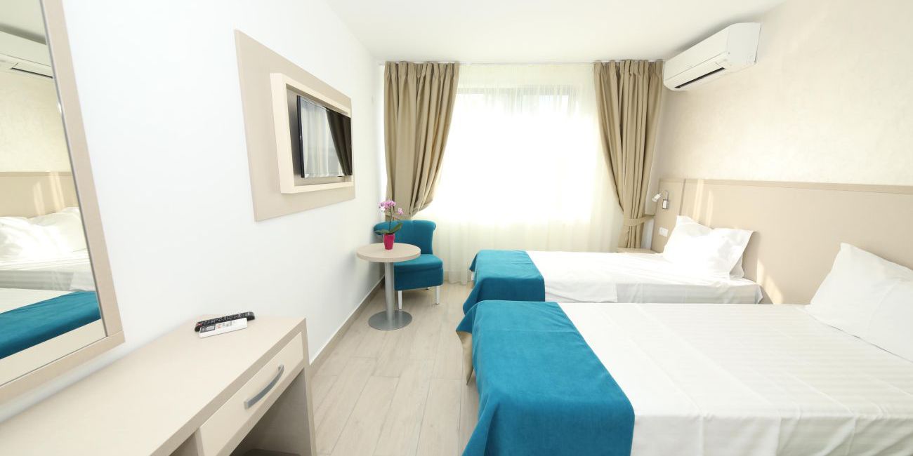 Hotel Delfin 3*  Mamaia 