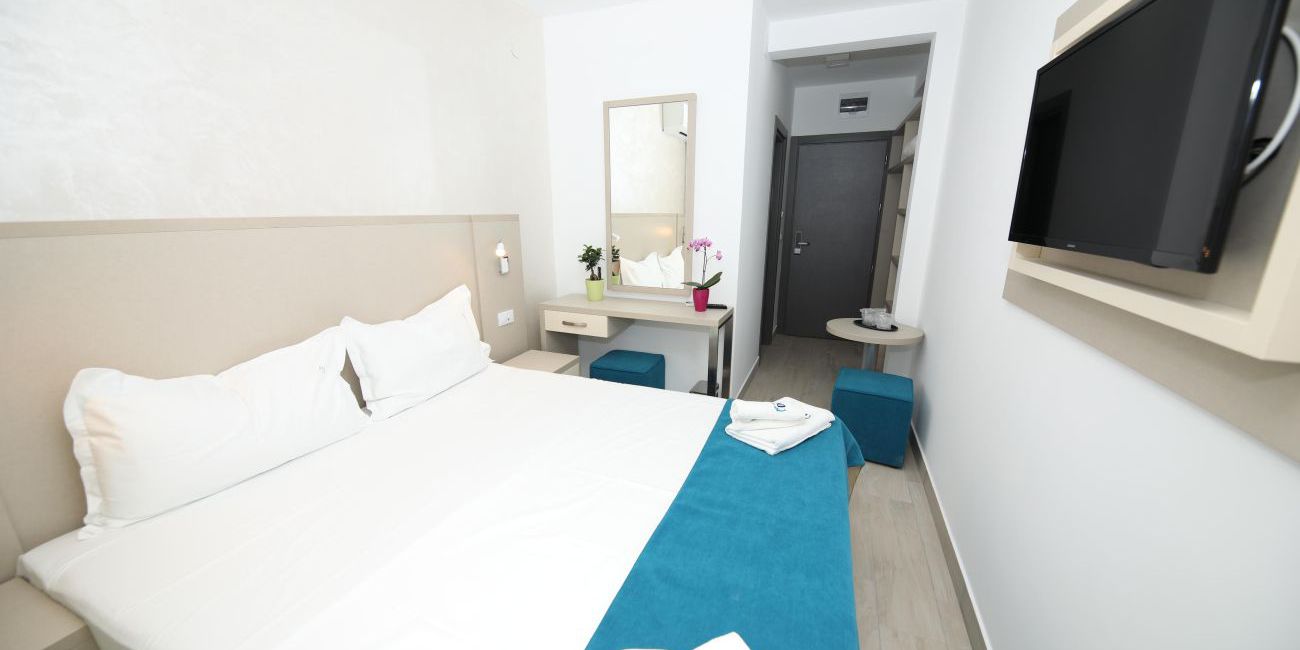 Hotel Delfin 3*  Mamaia 