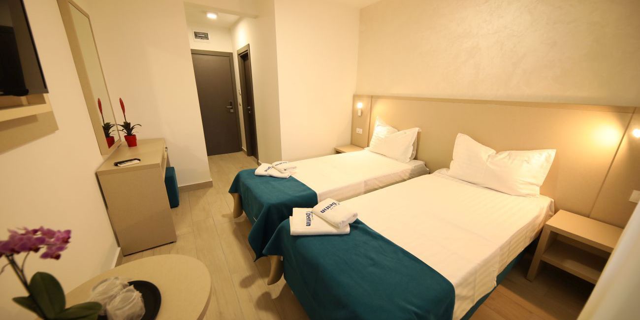 Hotel Delfin 3*  Mamaia 