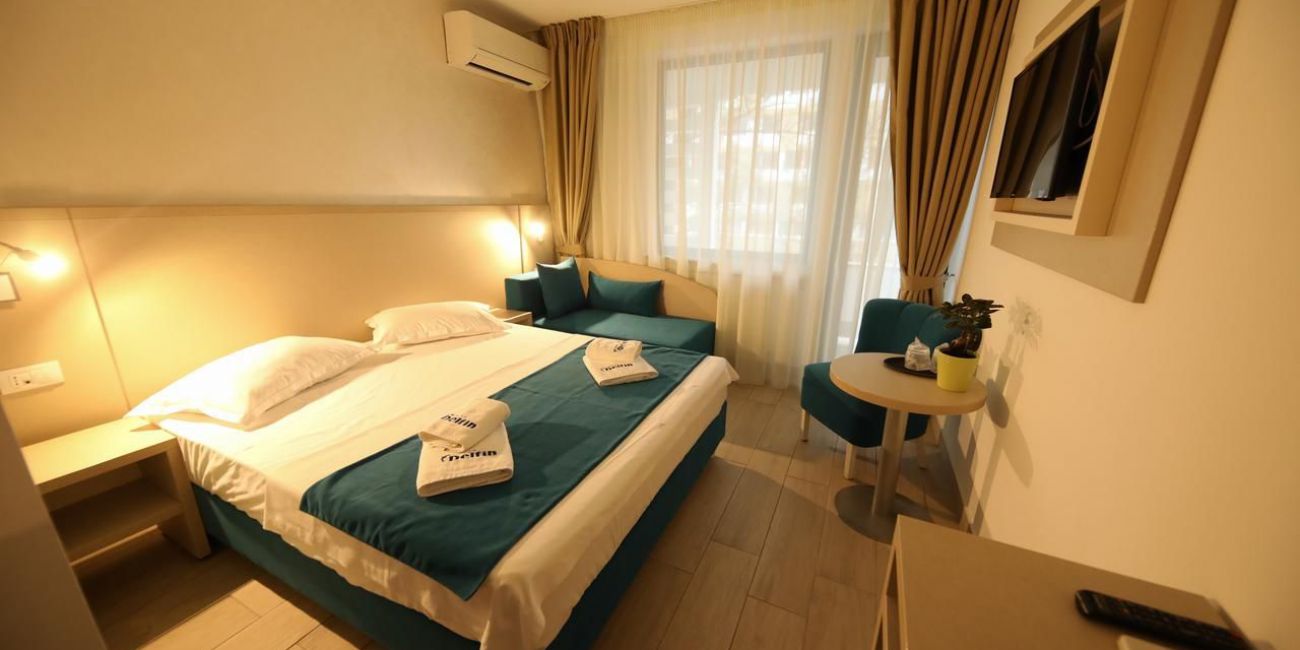 Hotel Delfin 3*  Mamaia 