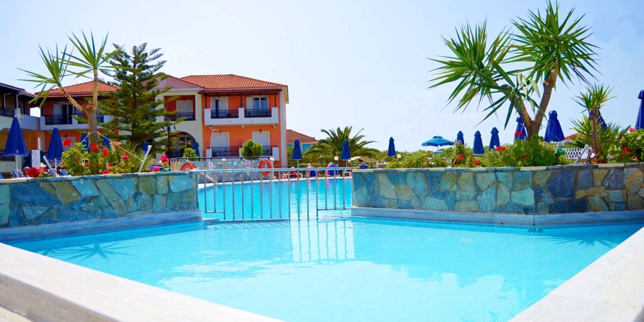 Hotel Dennys Inn 3*  Zakyntos 