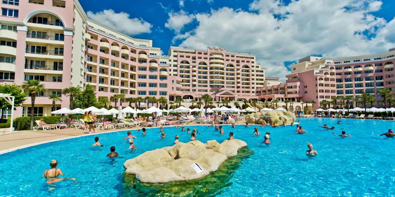 Hotel DIT Majestic Beach Resort 4*  Sunny Beach 