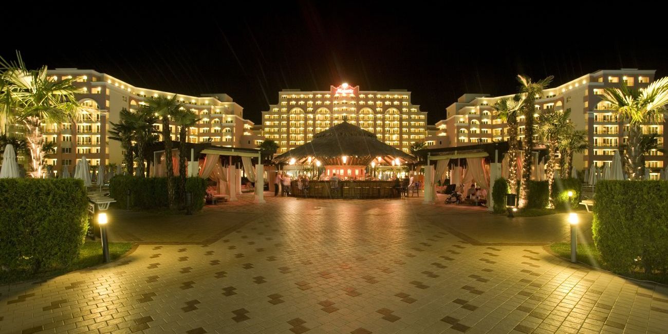 Hotel DIT Majestic Beach Resort 4*  Sunny Beach 
