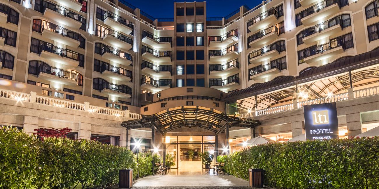 Hotel Dolce Vita Sunshine Resort 4*  Nisipurile de Aur 