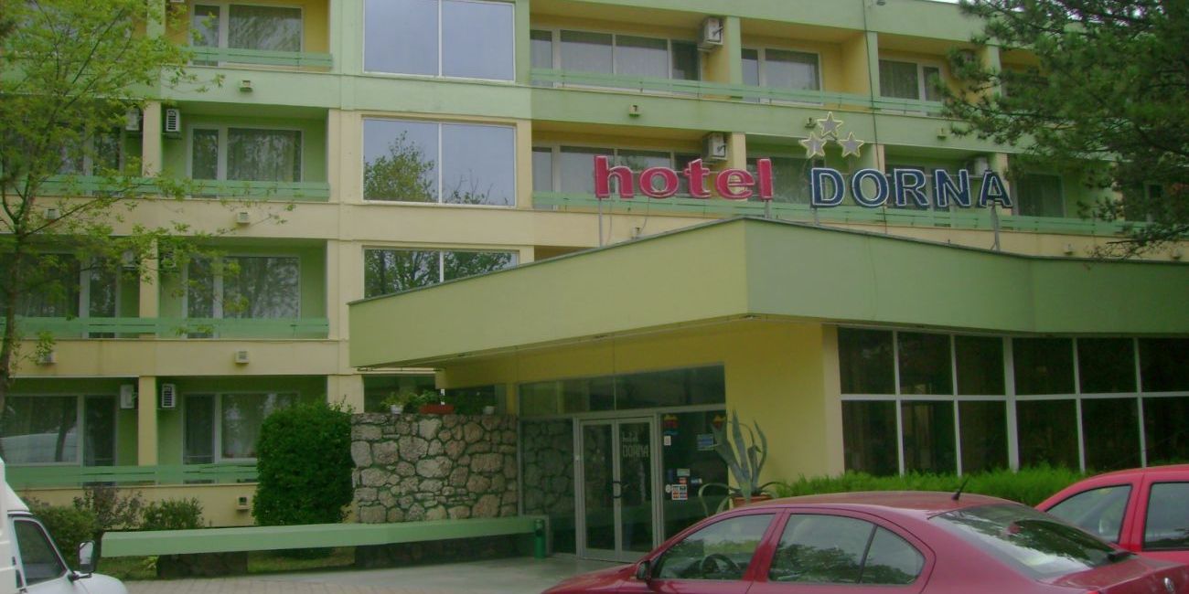 Hotel Dorna Mamaia 3*  Mamaia 