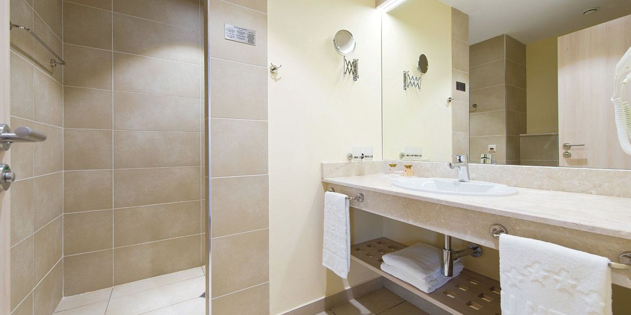 Hotel Dreams Sunny Beach Resort & Spa 5* (fost Riu Helios Paradise) Sunny Beach 