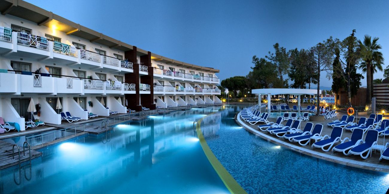 Hotel Ephesia Holiday Beach Club 4* Kusadasi 