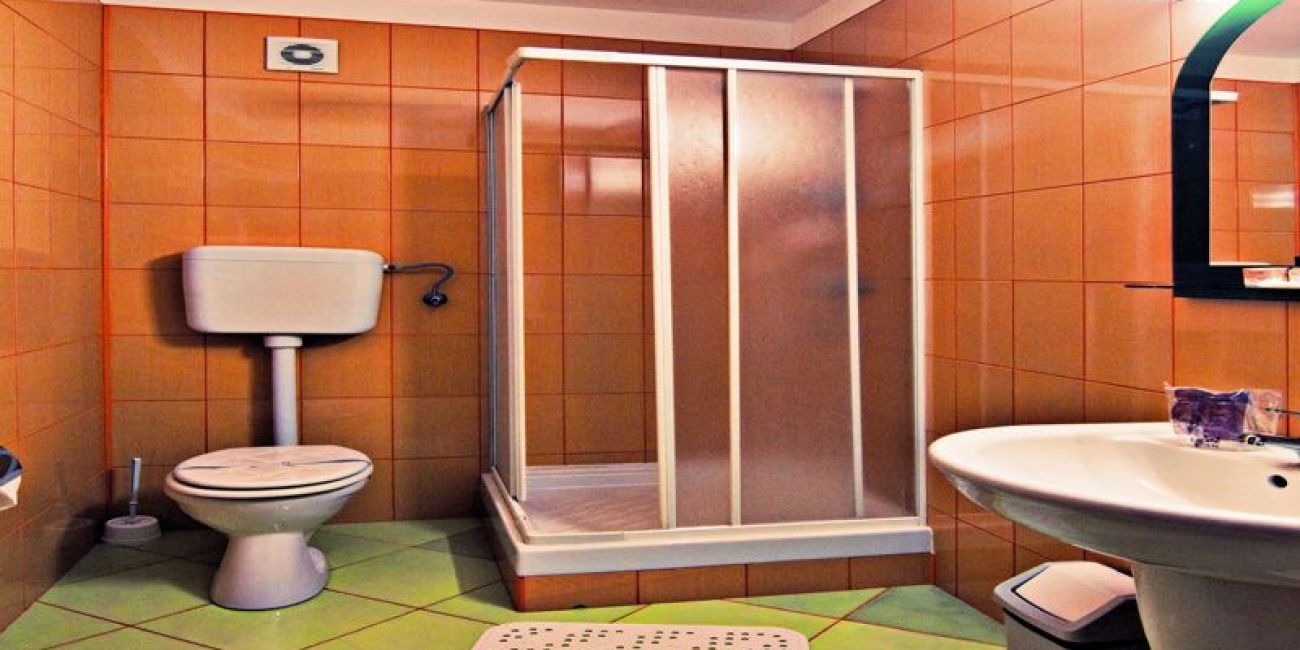 Hotel Floris 3* - Demipensiune + Masa festiva Paste Cheia 