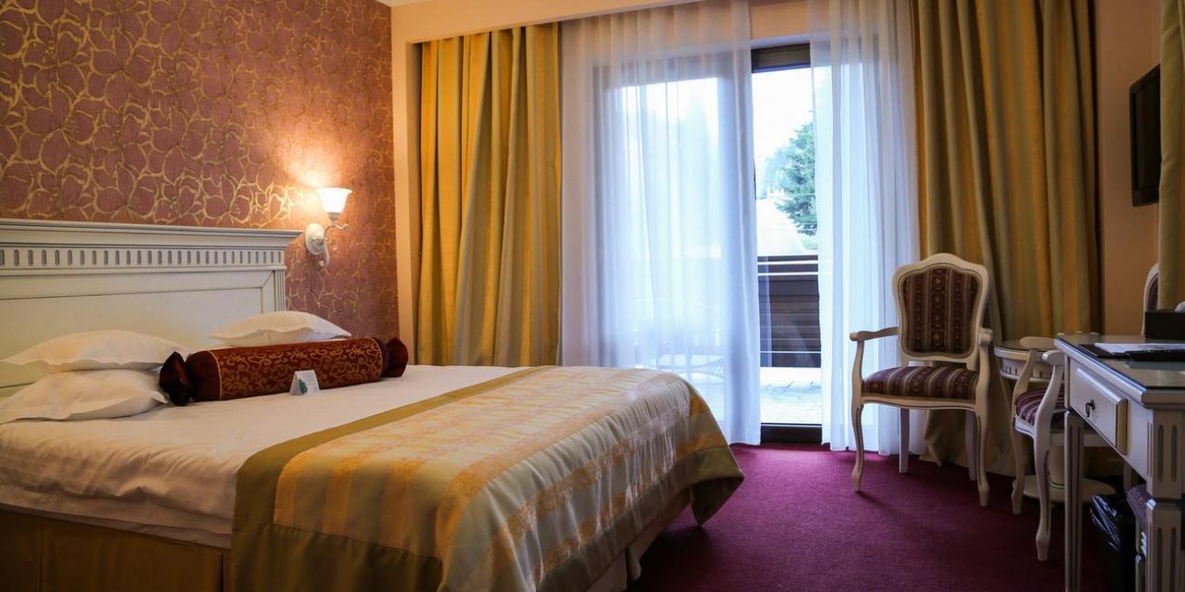 Hotel Foisorul cu Flori 4* Sinaia 