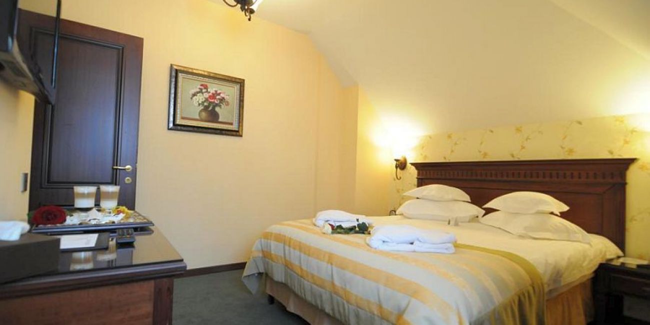 Hotel Foisorul cu Flori 4* Sinaia 