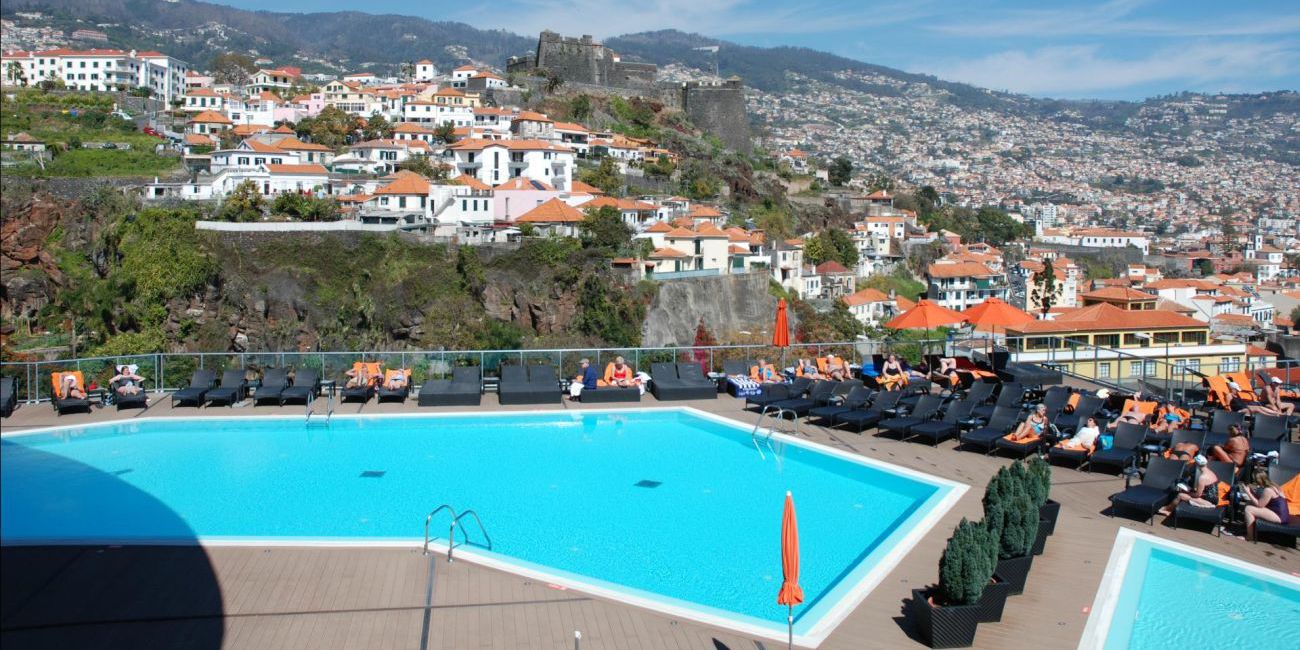 Hotel Four Views Baia 4*  Madeira 