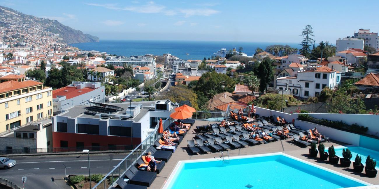 Hotel Four Views Baia 4*  Madeira 