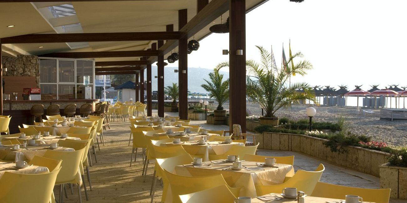 Hotel Gergana 4*  Albena 