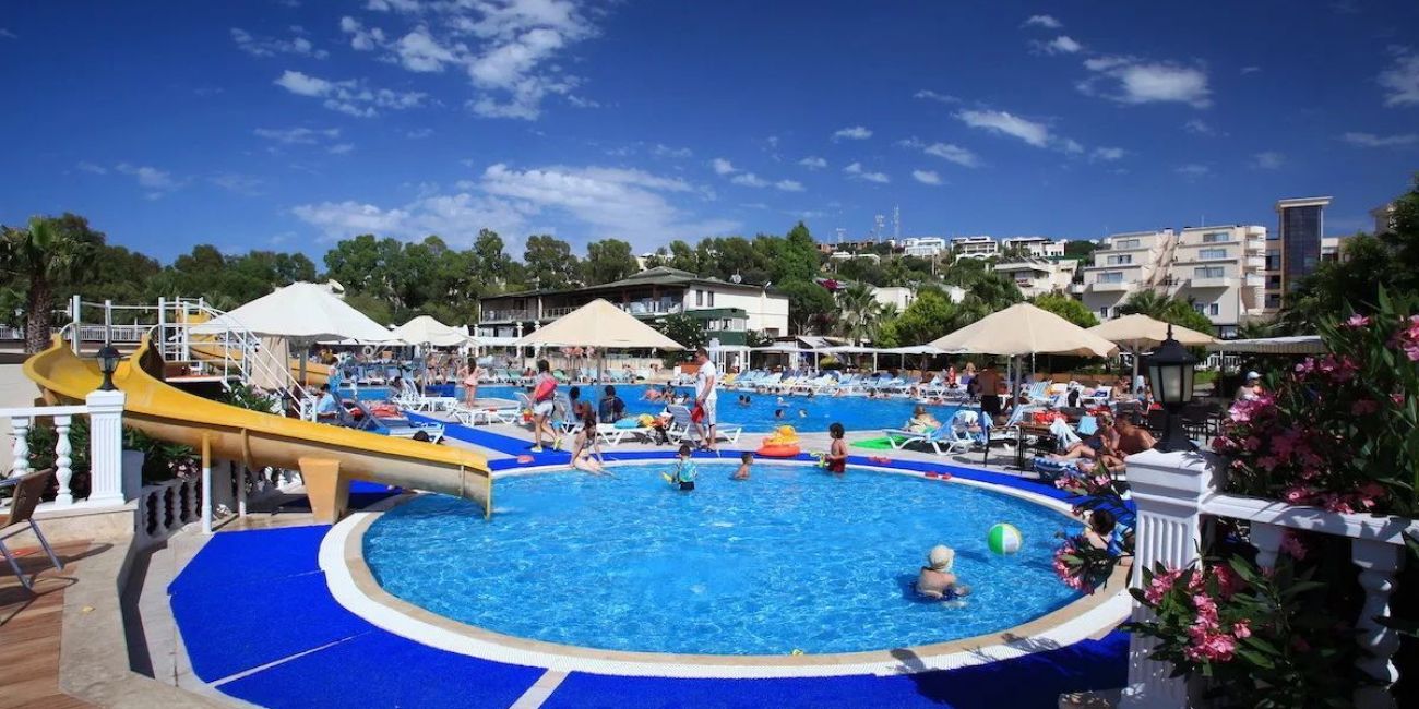 Hotel Golden Age Yalikavak Bodrum 4*  Bodrum 