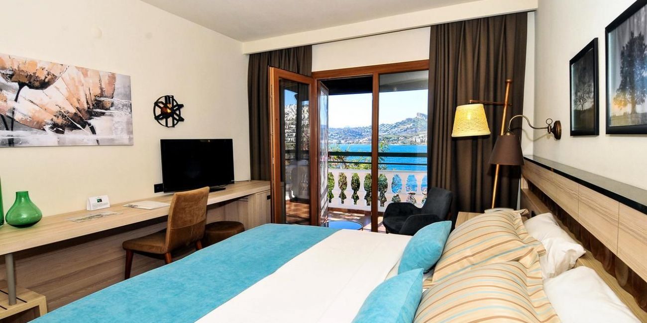 Hotel Green Beach Resort 5*  Bodrum 