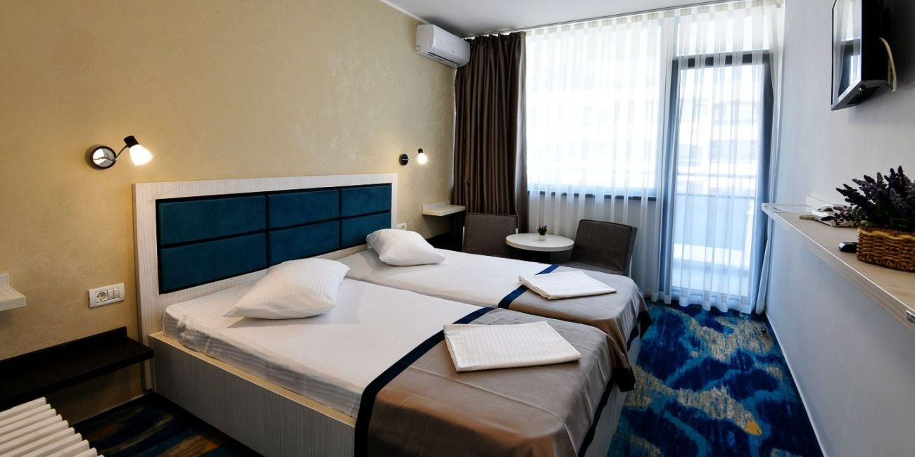 Hotel Holiday Blue 3*  Olimp 