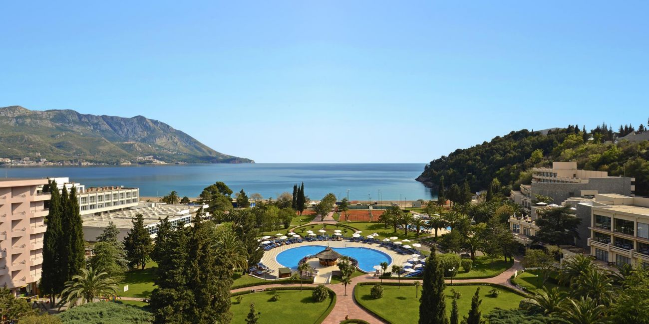 Hotel Iberostar Bellevue 4*  Becici 