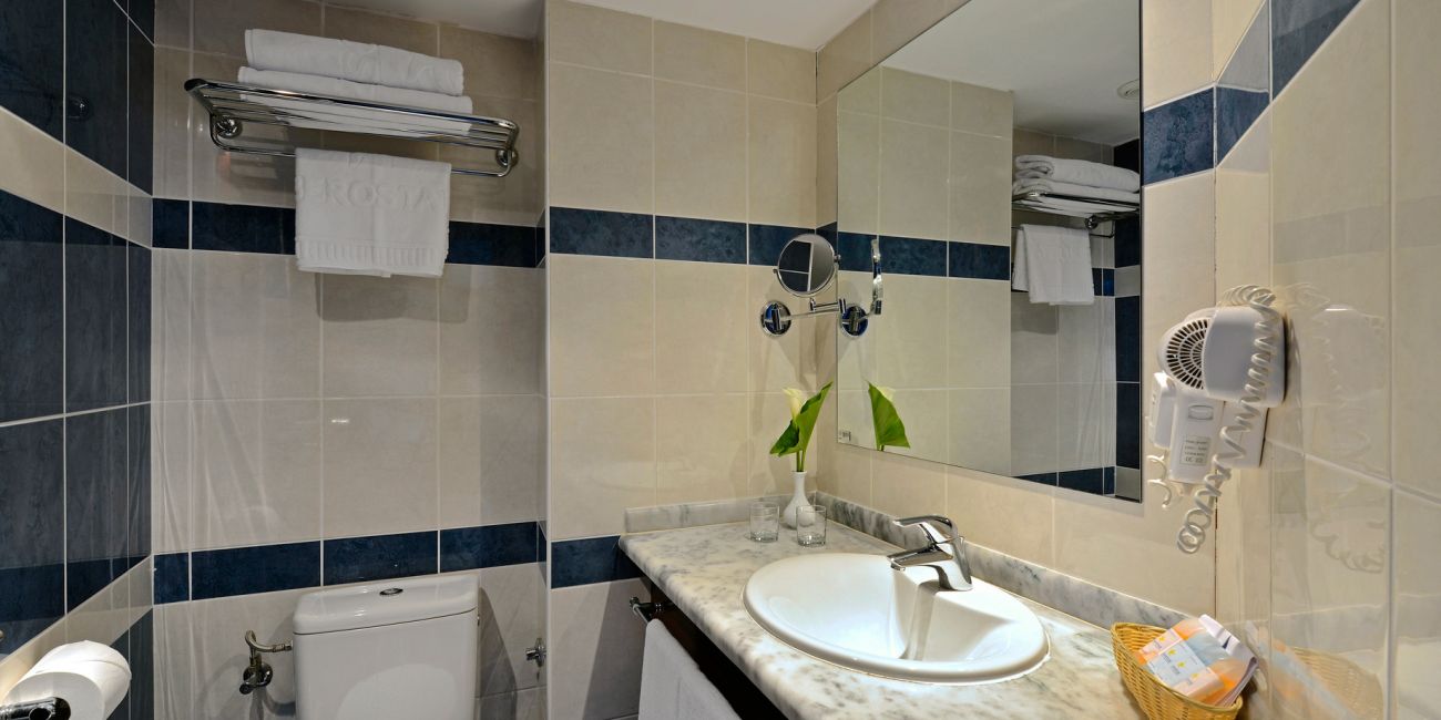 Hotel Iberostar Bellevue 4*  Becici 