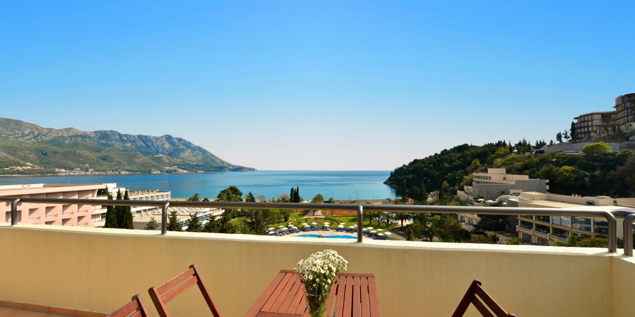 Hotel Iberostar Bellevue 4*  Becici 