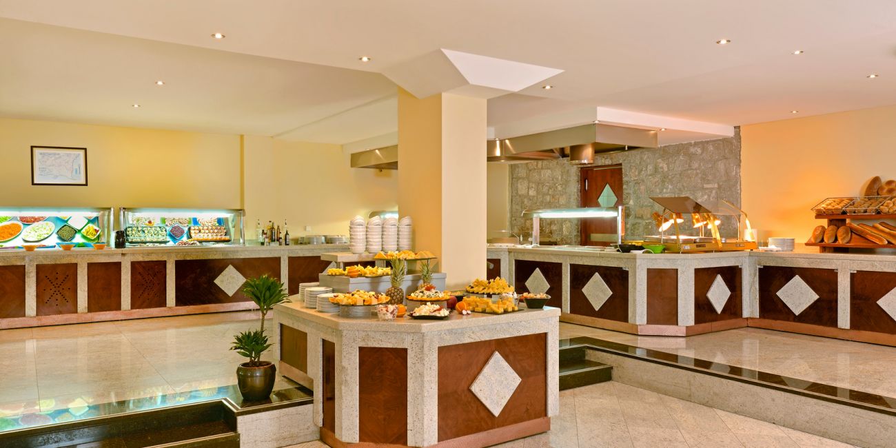 Hotel Iberostar Bellevue 4*  Becici 