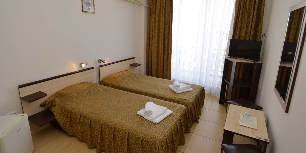 Hotel Intim 3*  Costinesti 