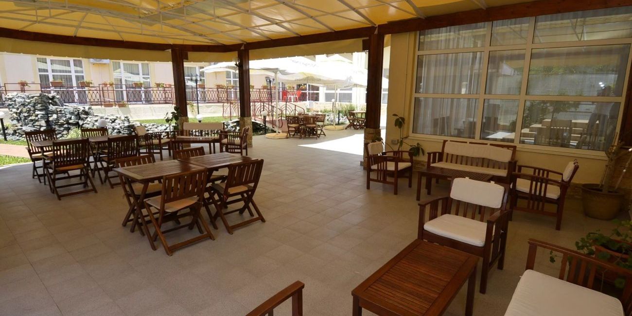 Hotel Intim 3*  Costinesti 