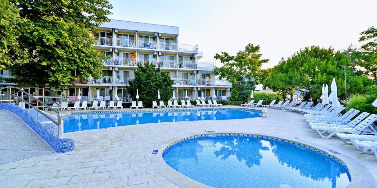 Hotel Kaliopa 3*  Albena 