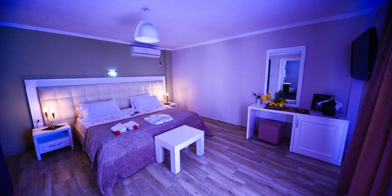 Hotel Klajdi 4* Durres 