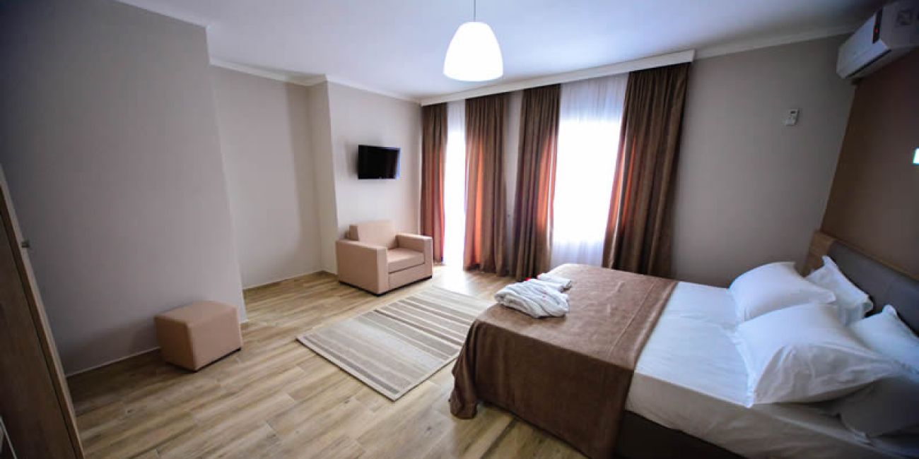 Hotel Klajdi 4* Durres 