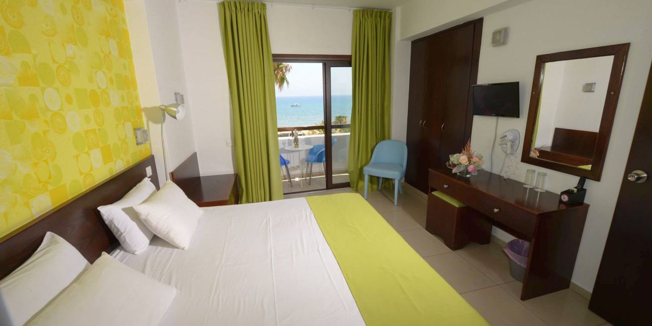 Hotel Les Palmiers Beach 2* Larnaca 