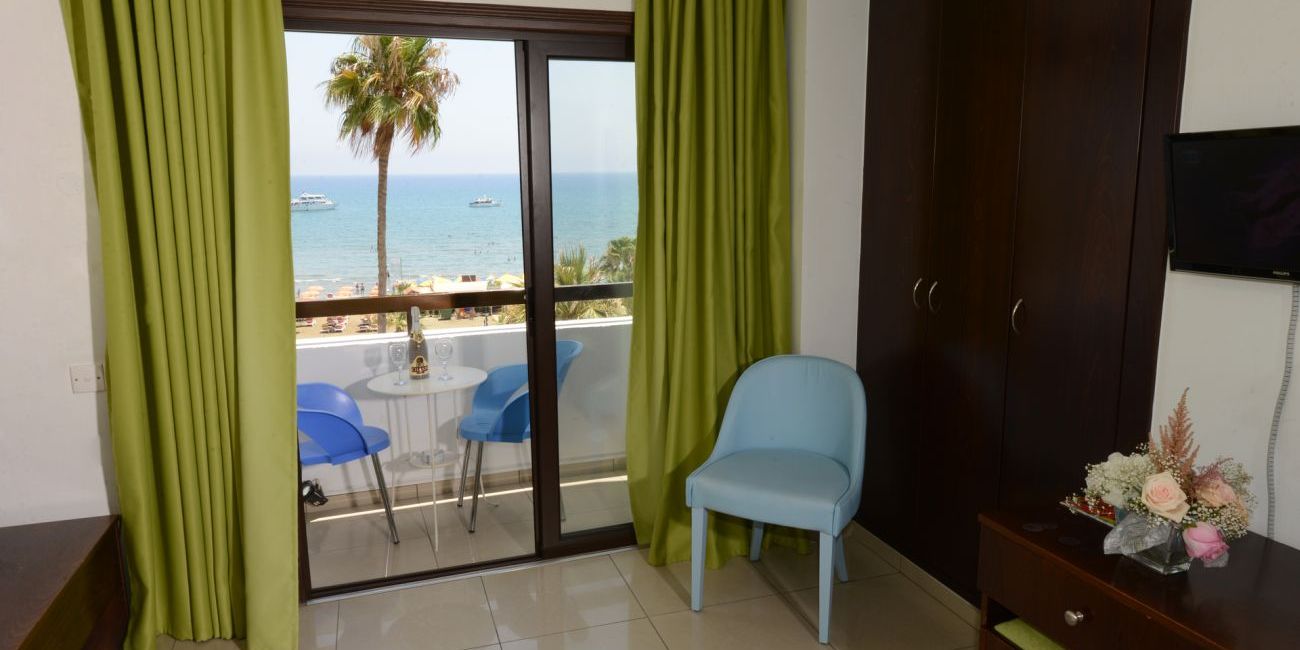 Hotel Les Palmiers Beach 2* Larnaca 