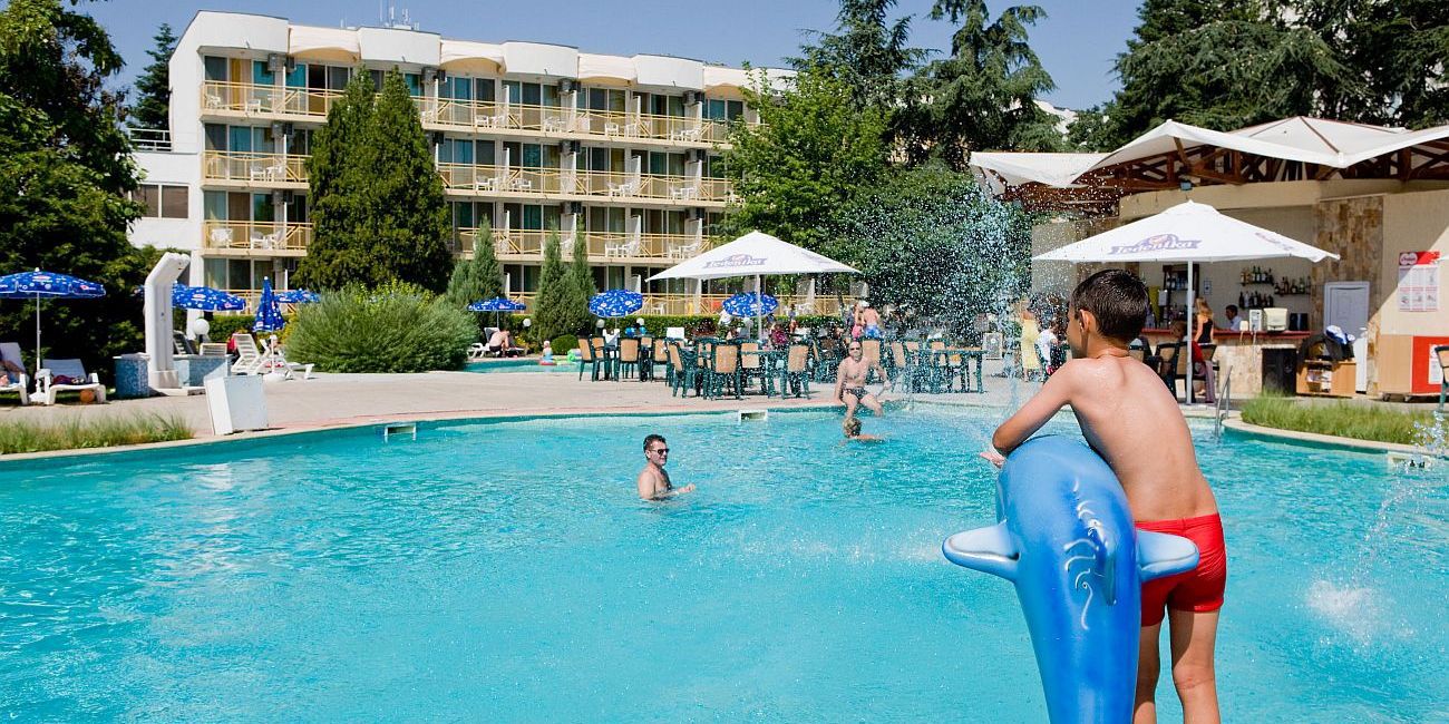 Hotel Malibu 4*  Albena 