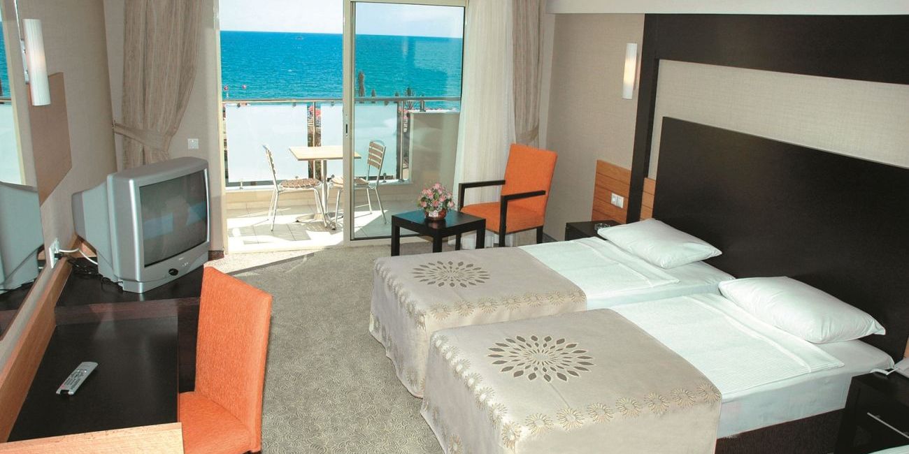 Hotel M.C. Arancia Resort  5*  Alanya 