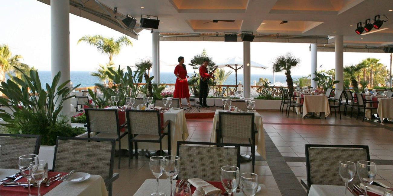 Hotel Mediterranean Beach 4* Limassol 