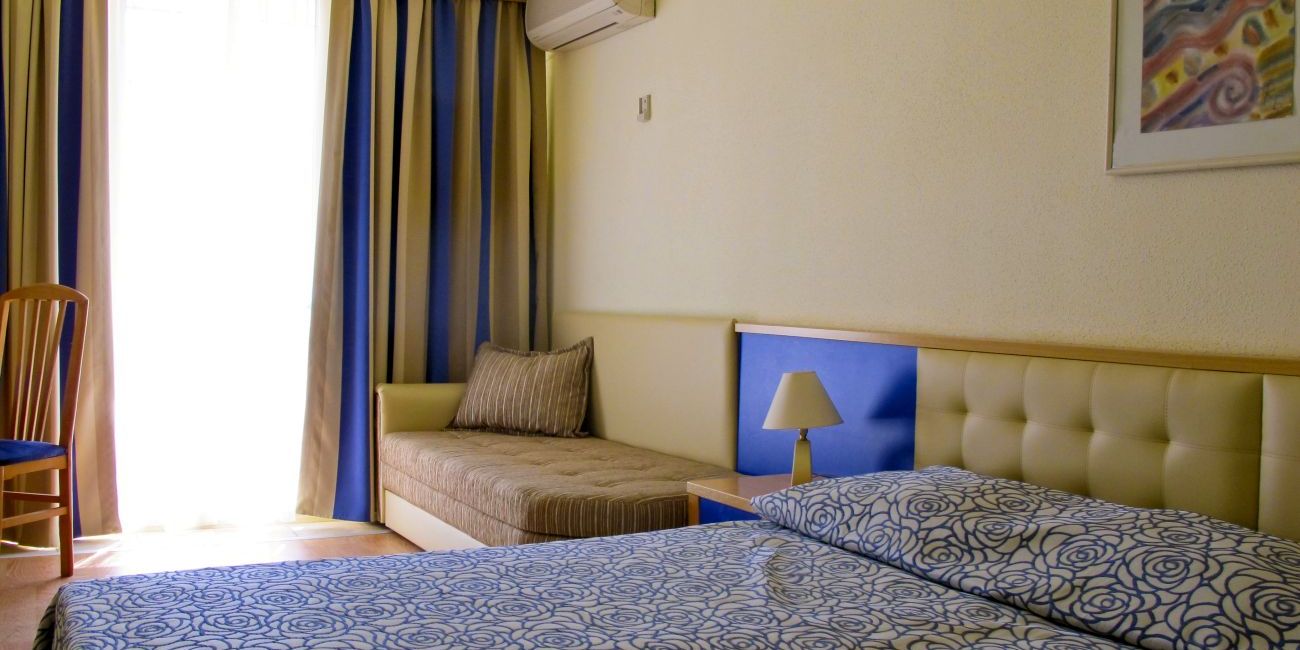 Hotel Mura 3*  Albena 