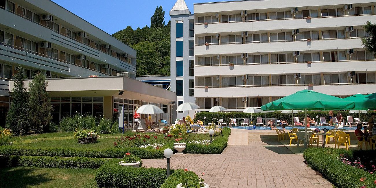 Hotel Oasis 2*  Albena 