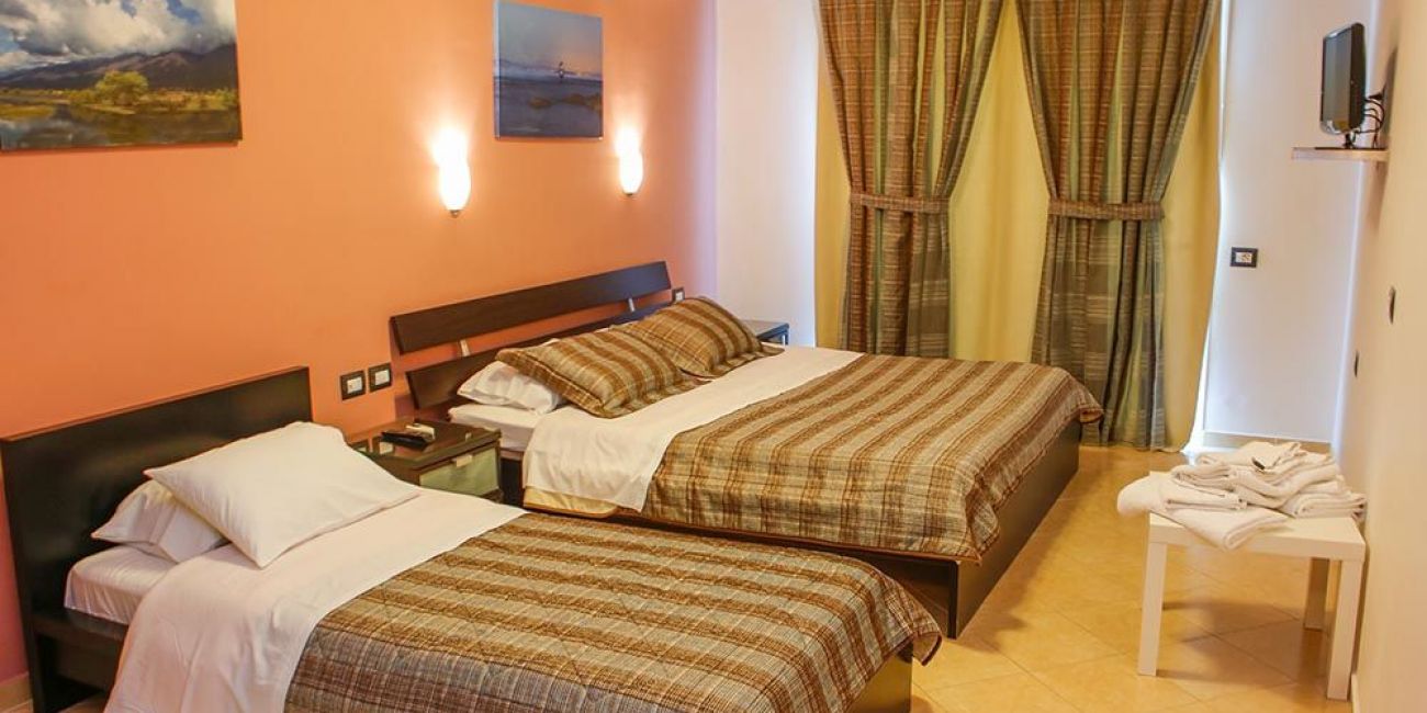 Hotel Oasis 3* Saranda 