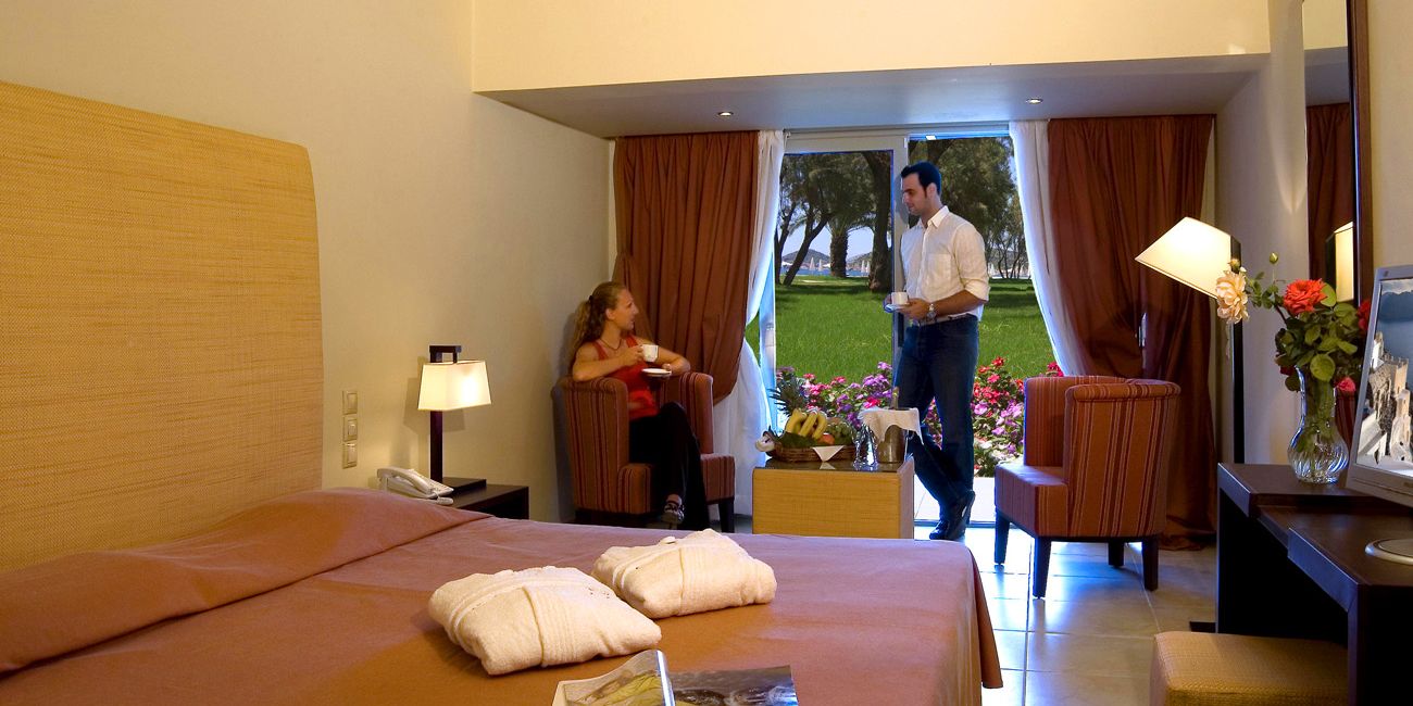 Hotel Olympian Bay 4*  Riviera Olimpului 